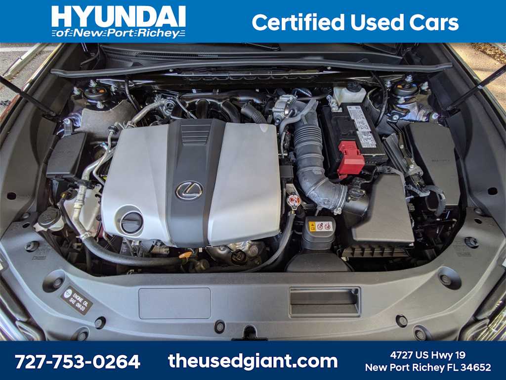 Thumbnail: 2025 Lexus ES - 12