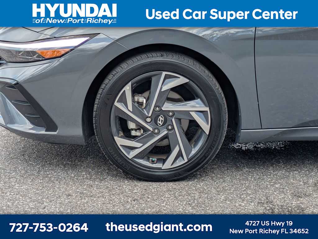 Thumbnail: 2024 Hyundai Elantra - 10