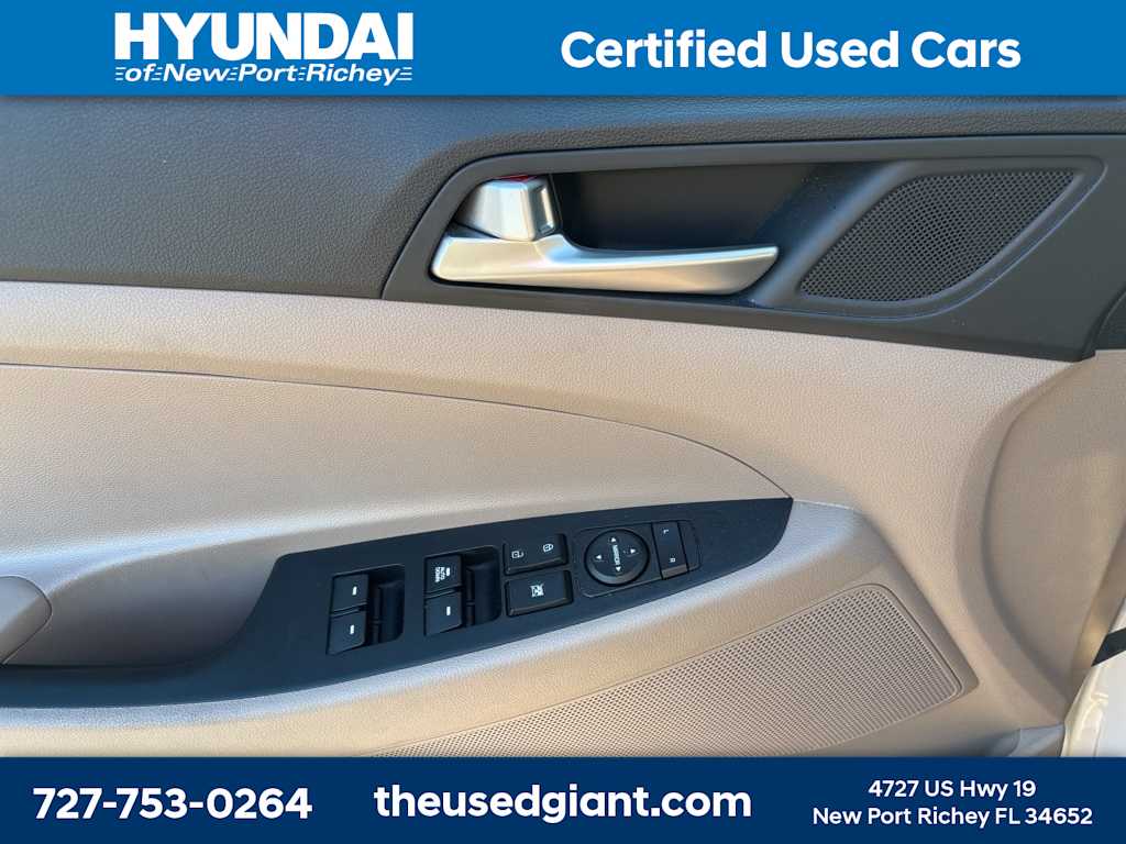 Thumbnail: 2019 Hyundai Tucson - 9