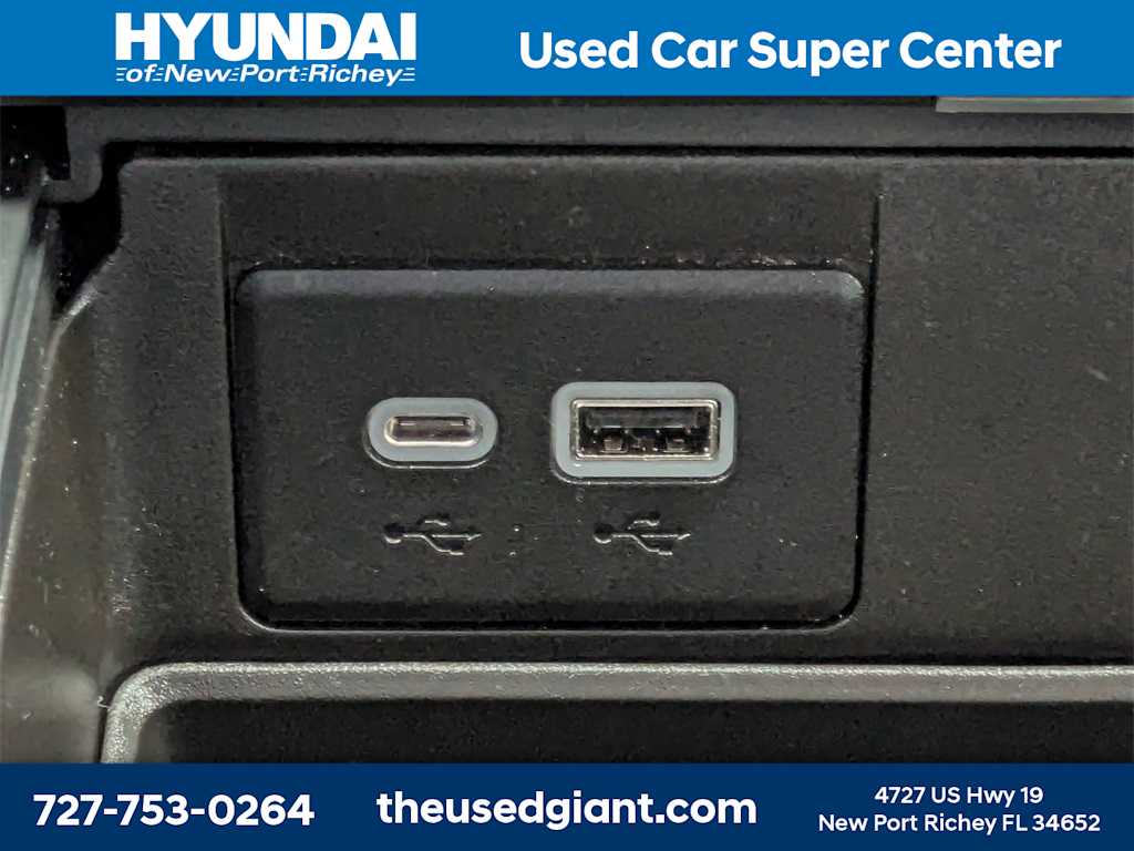 Thumbnail: 2022 GMC Yukon XL - 34