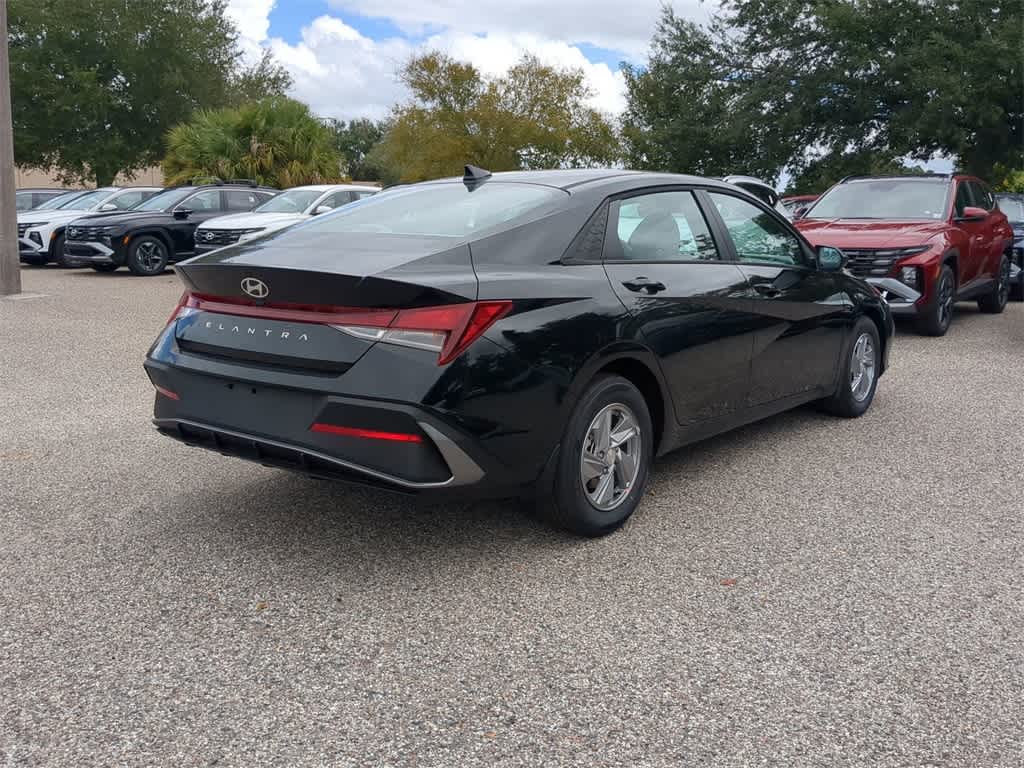 Thumbnail: 2025 Hyundai Elantra - 6
