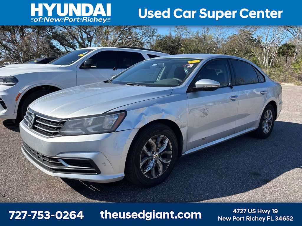 2018 Volkswagen Passat 2.0T -
                  New Port Richey, FL