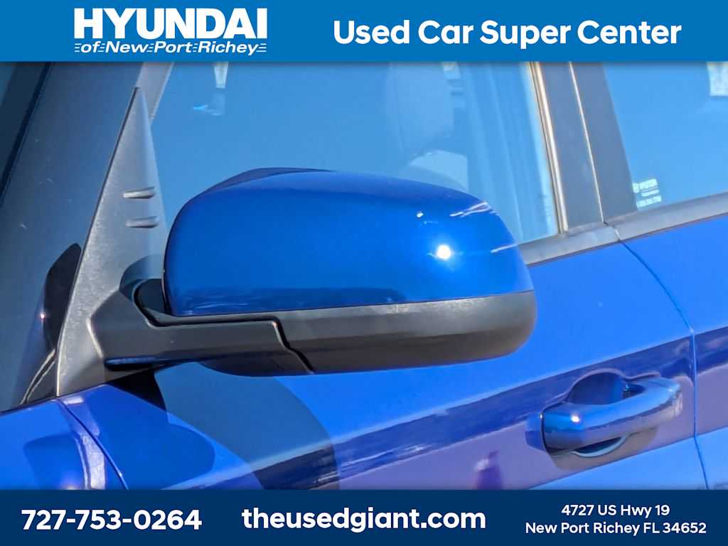 Thumbnail: 2023 Hyundai Venue - 11