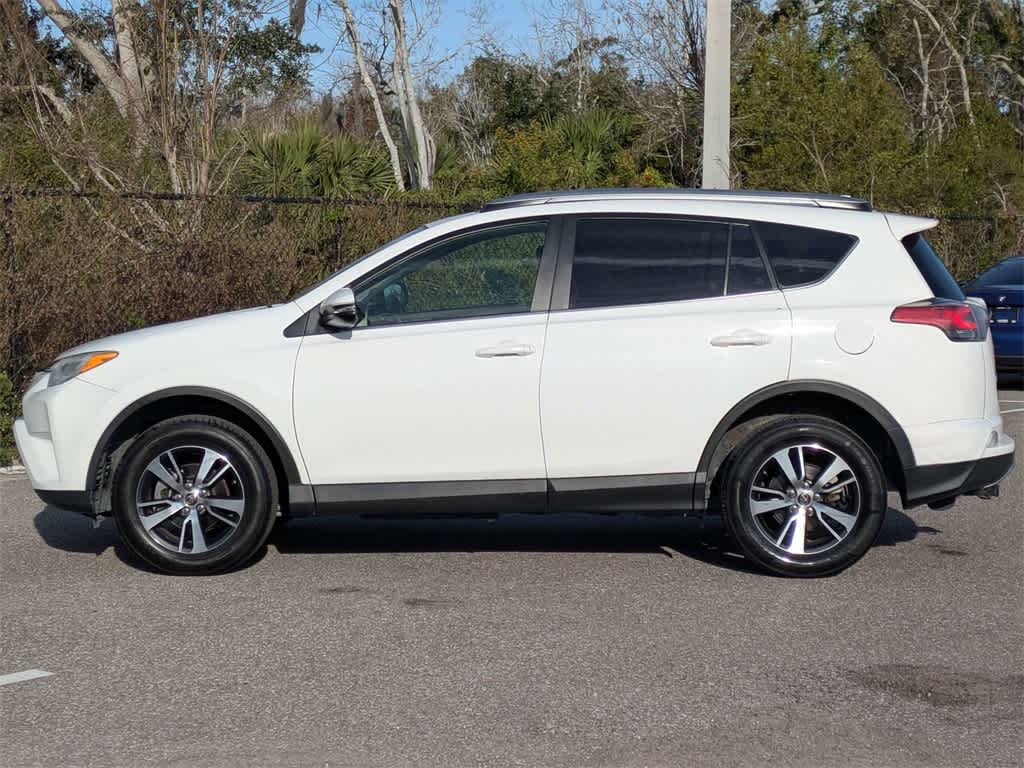 Thumbnail: 2018 Toyota RAV4 - 2