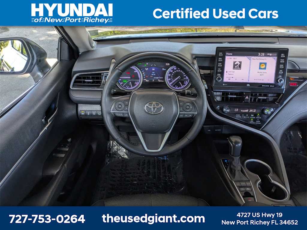 Thumbnail: 2022 Toyota Camry - 17