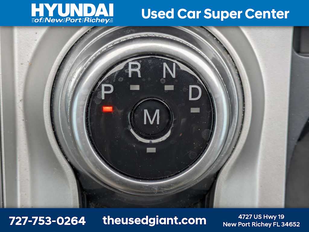 Thumbnail: 2021 Ford Explorer - 32