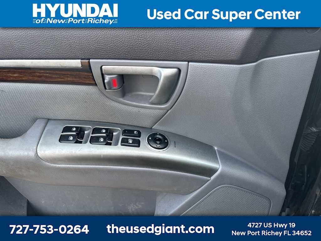 Thumbnail: 2011 Hyundai Santa Fe - 9