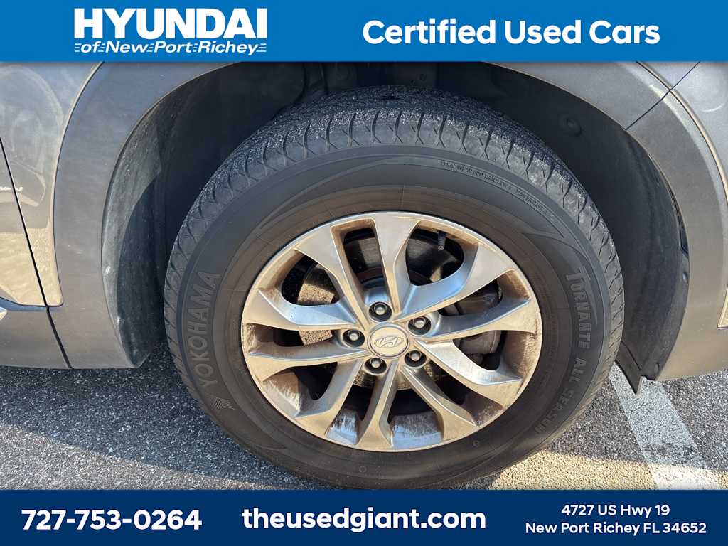 Thumbnail: 2019 Hyundai Santa Fe - 5