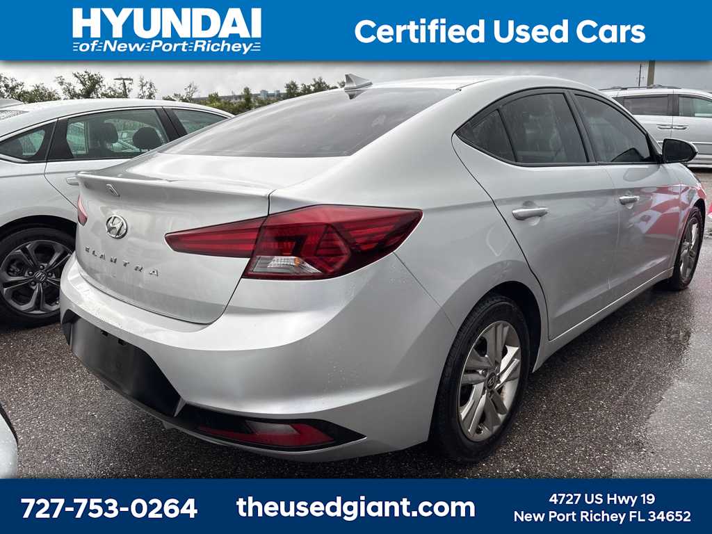 Thumbnail: 2019 Hyundai Elantra - 3