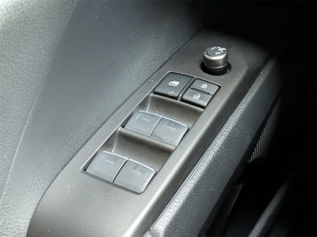 Thumbnail: 2023 Toyota Camry - 30