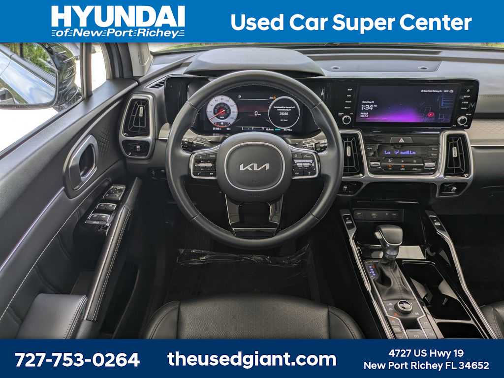 Thumbnail: 2023 Kia Sorento - 23
