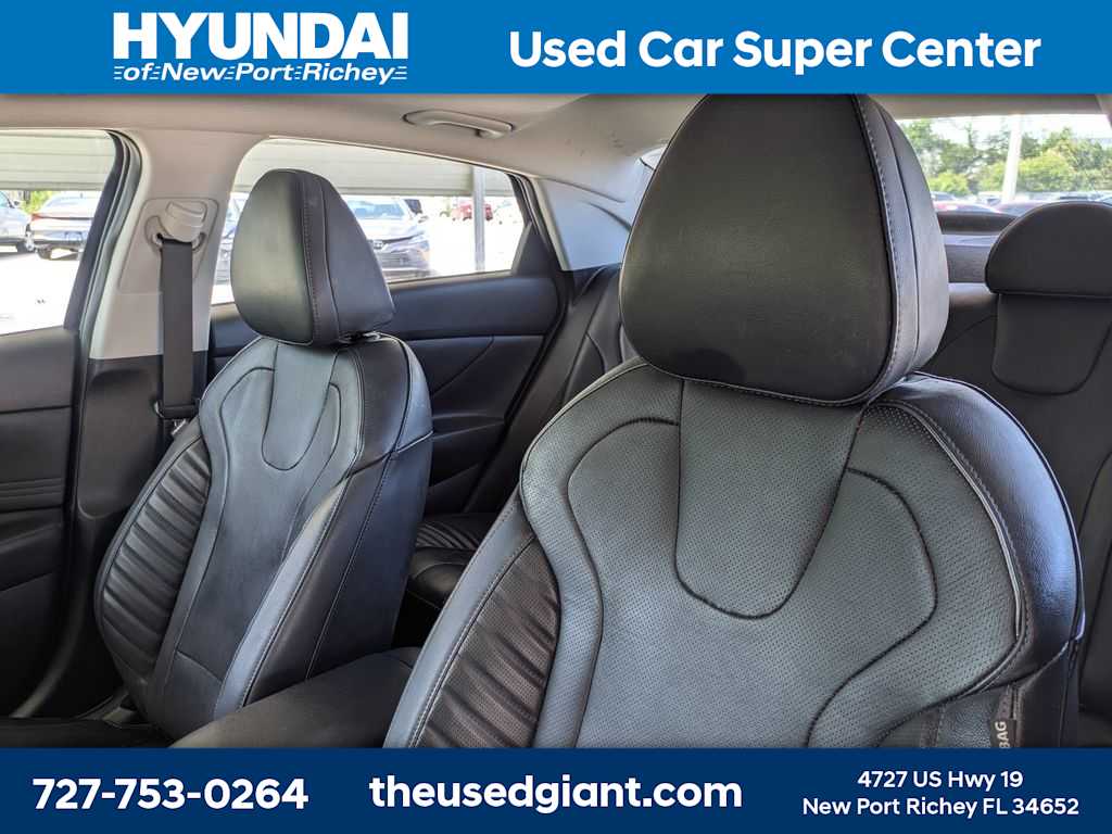 Thumbnail: 2023 Hyundai Elantra - 7