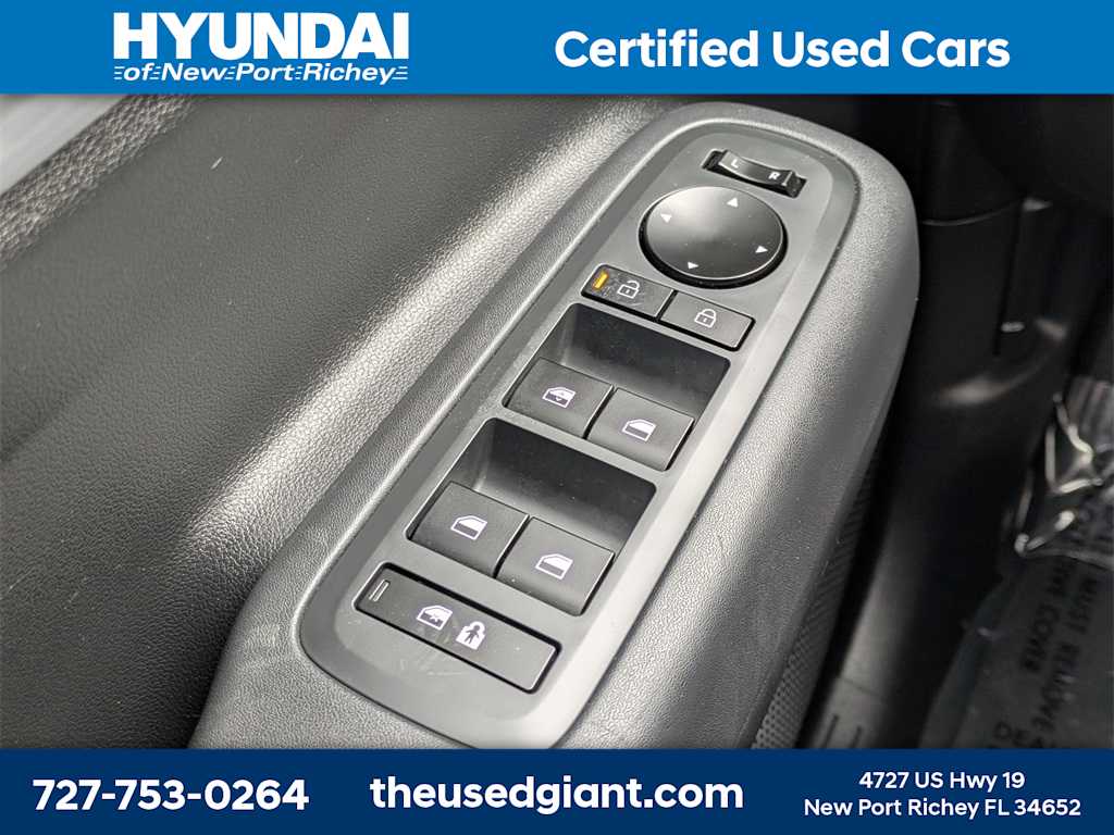 Thumbnail: 2024 Hyundai Santa Fe - 32