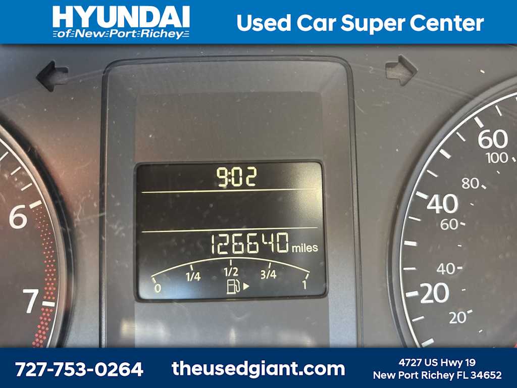 Thumbnail: 2011 Volkswagen Jetta - 11