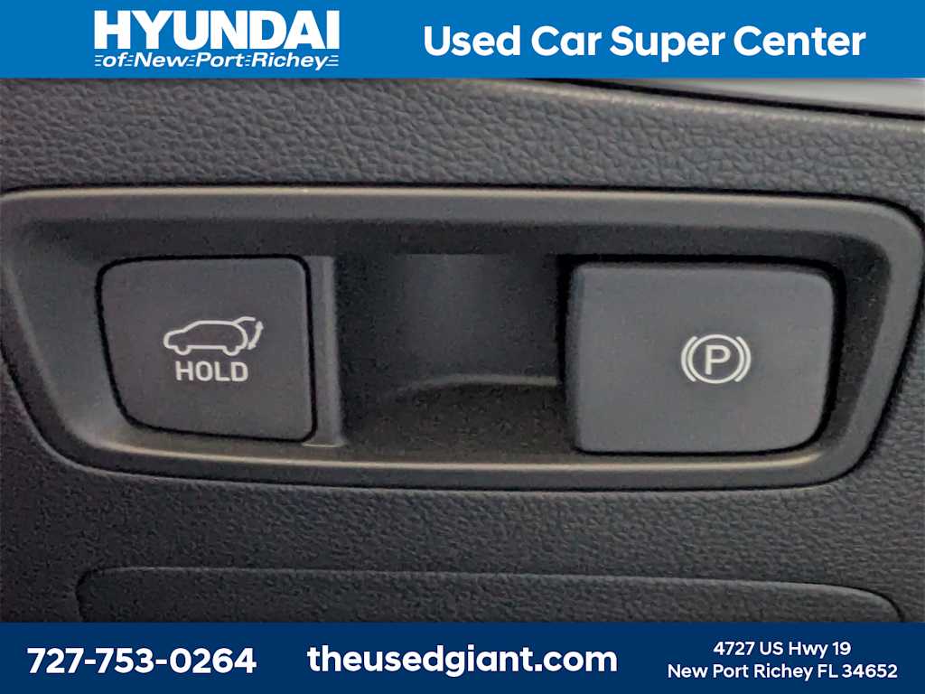 Thumbnail: 2022 Genesis GV70 - 37