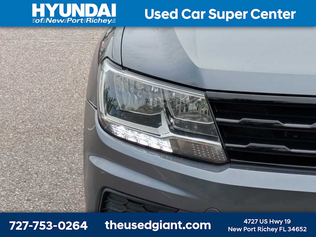 Thumbnail: 2018 Volkswagen Tiguan - 9