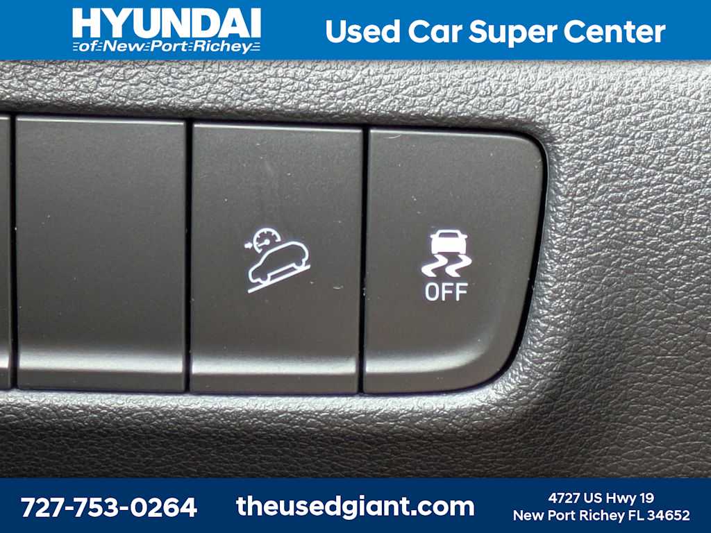 Thumbnail: 2022 Hyundai Kona - 24