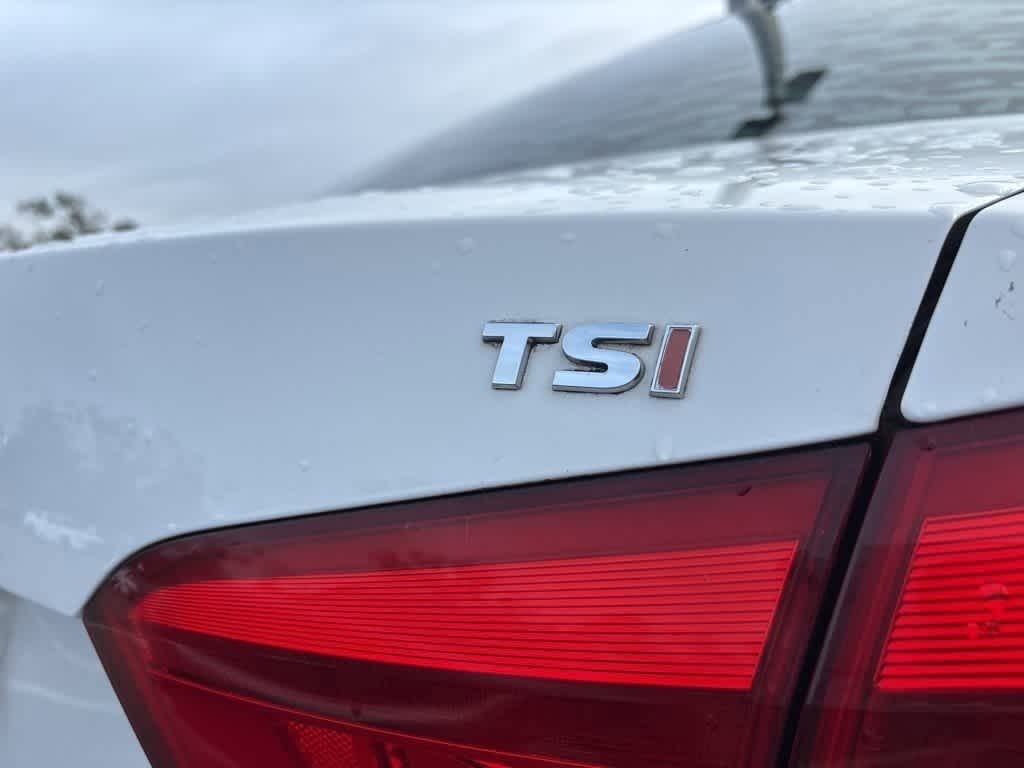 Thumbnail: 2015 Volkswagen Passat - 6