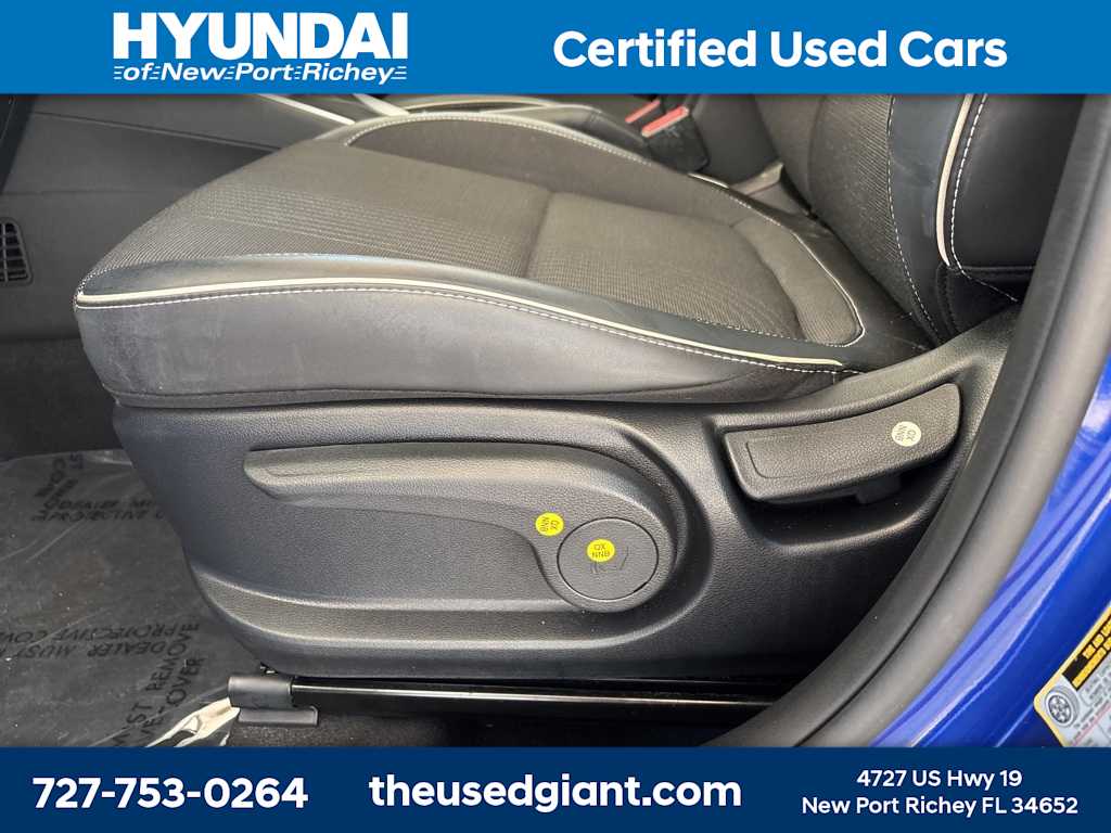 2022 Hyundai Venue Limited 19
