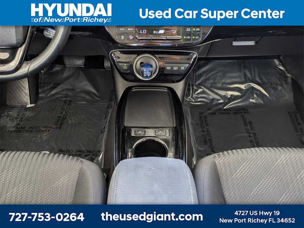 Thumbnail: 2022 Toyota Prius Prime - 22