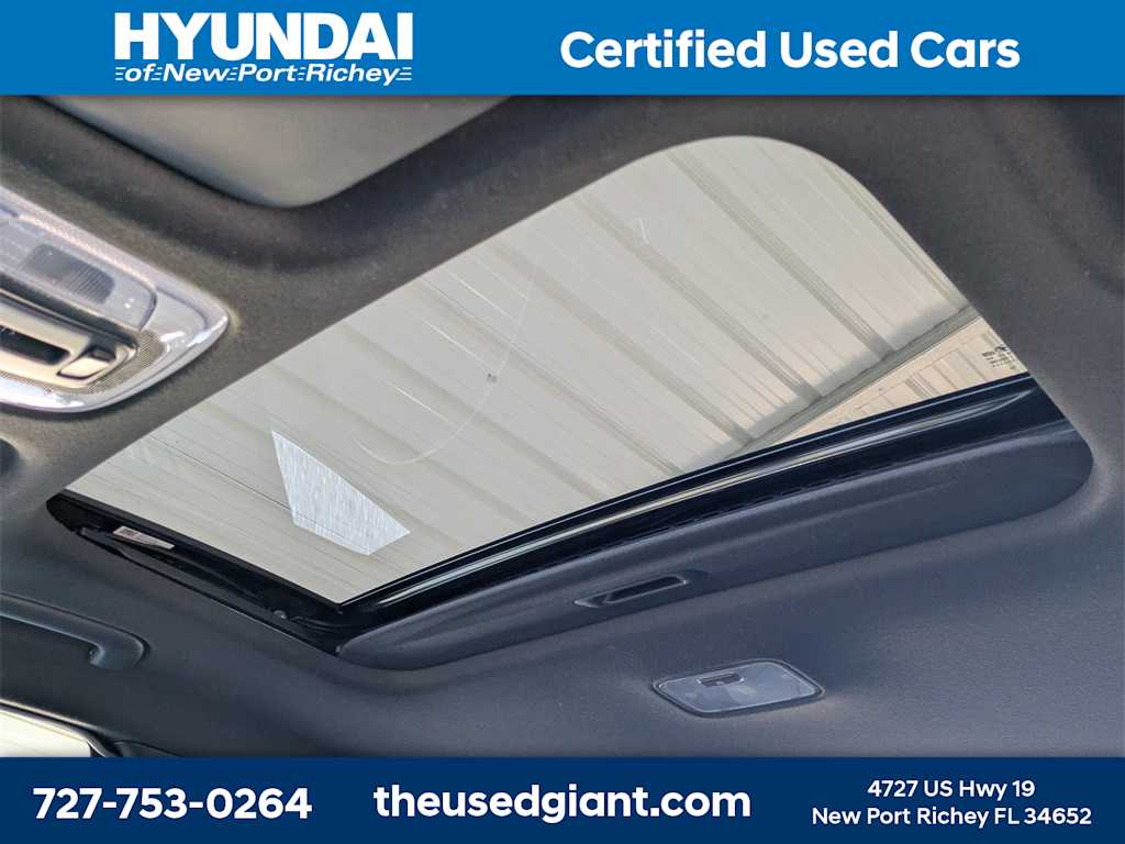 Thumbnail: 2022 Hyundai Elantra - 21