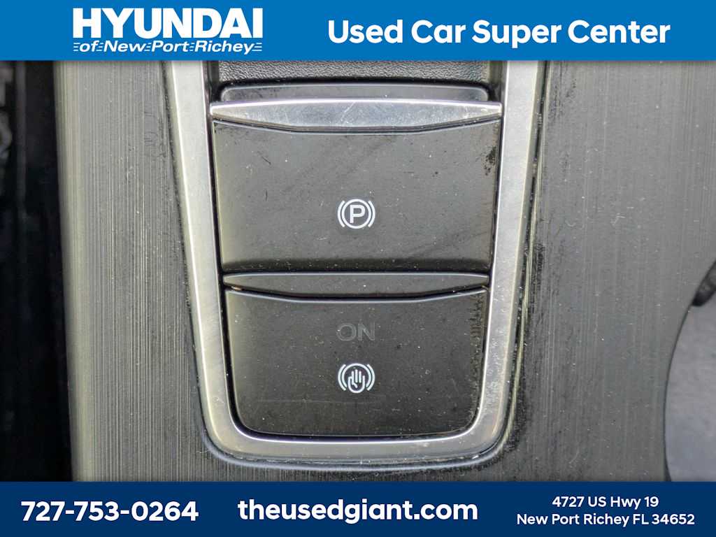 Thumbnail: 2021 Ford Escape - 26