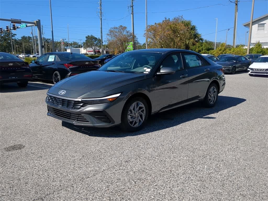 New 2026 Hyundai Elantra HEV Blue Sedan