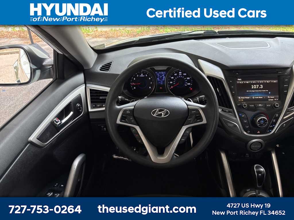 Thumbnail: 2015 Hyundai Veloster - 14