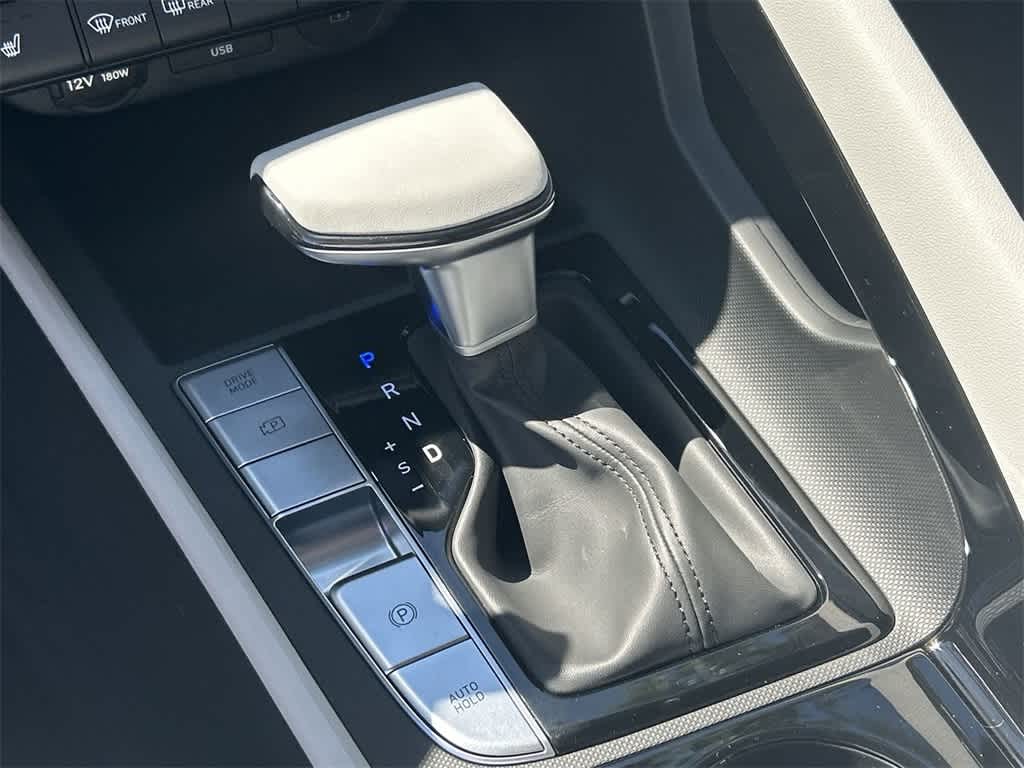 Thumbnail: 2025 Hyundai Elantra - 33