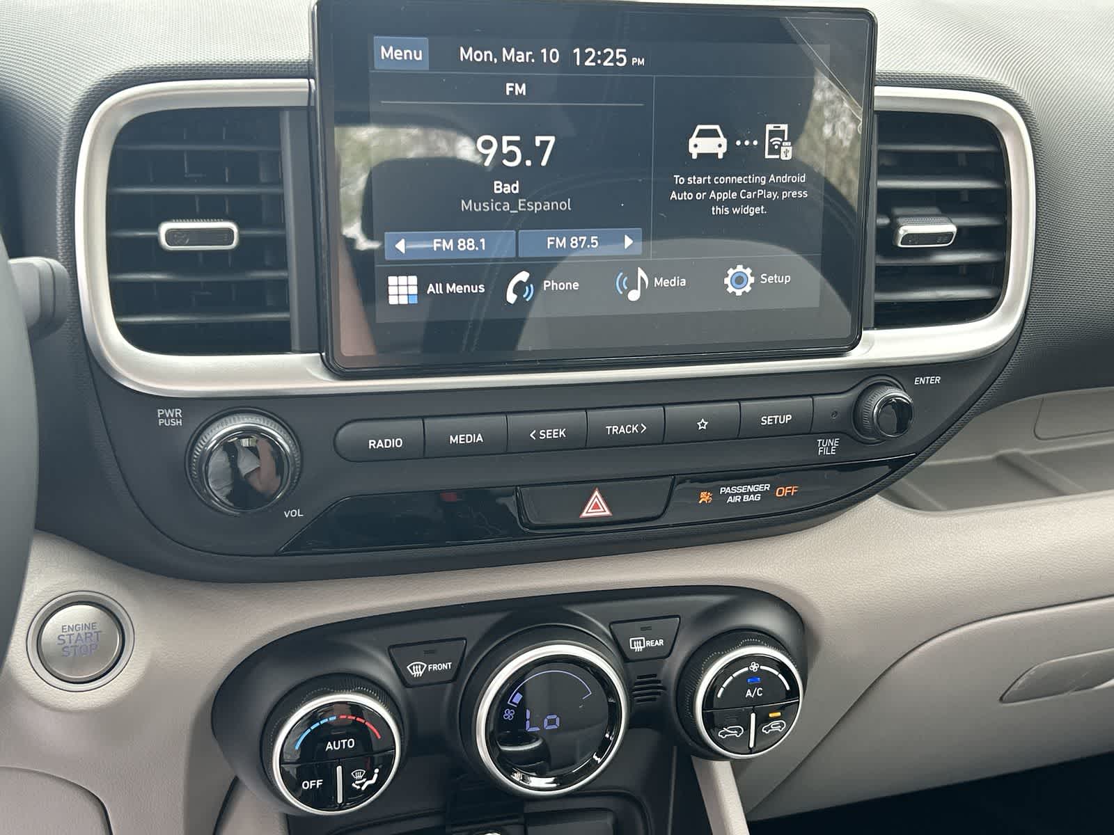 2025 Hyundai Venue SEL 27
