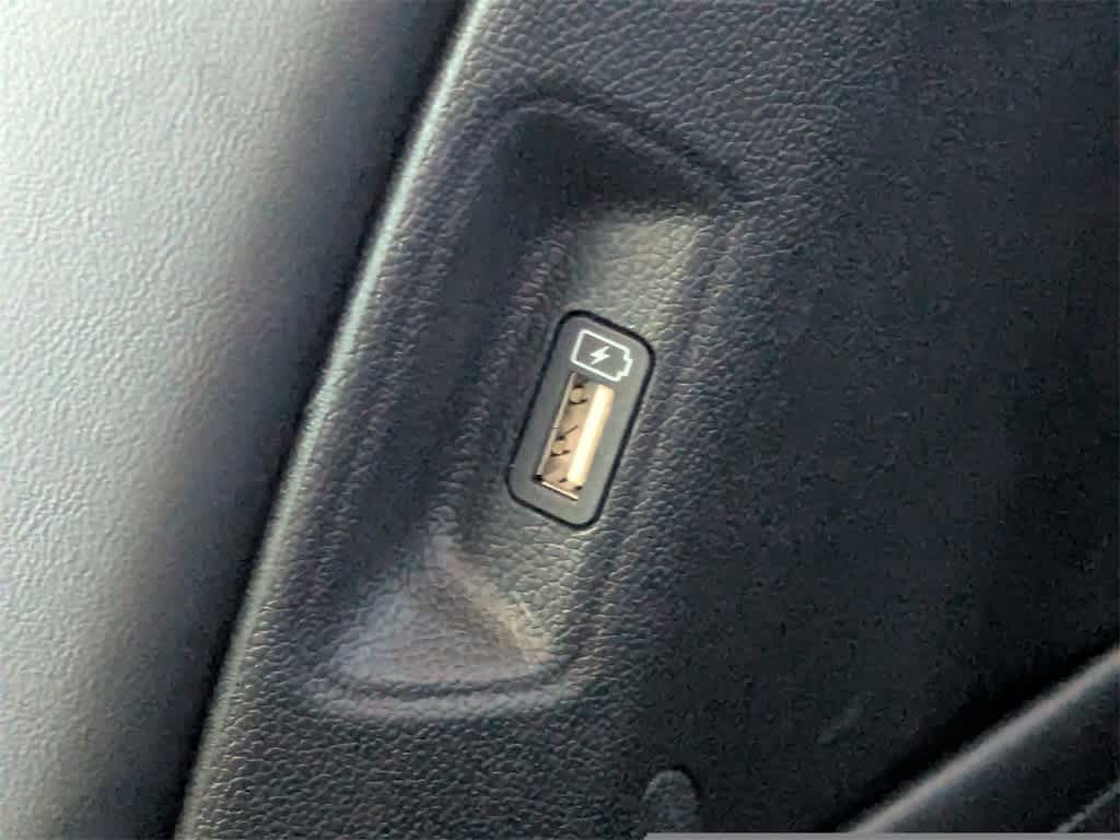 Thumbnail: 2023 Kia Sorento - 21