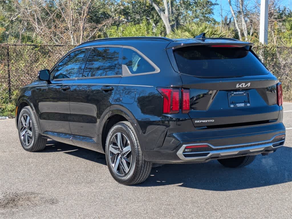 Thumbnail: 2023 Kia Sorento - 3