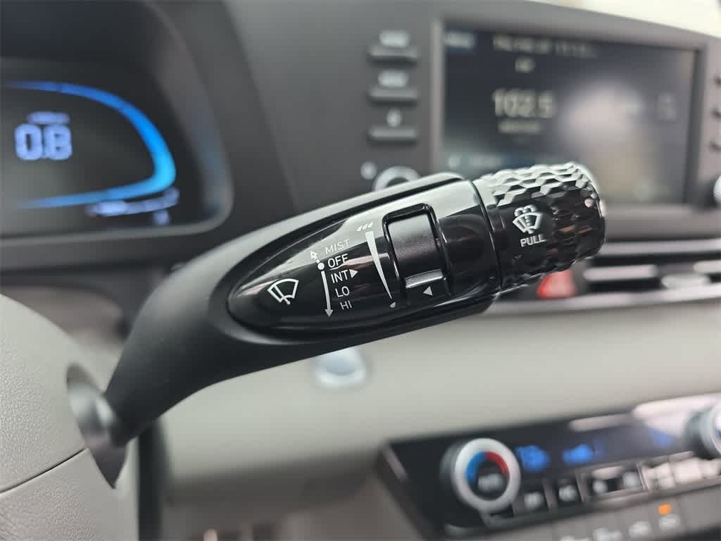 Thumbnail: 2025 Hyundai Elantra - 23