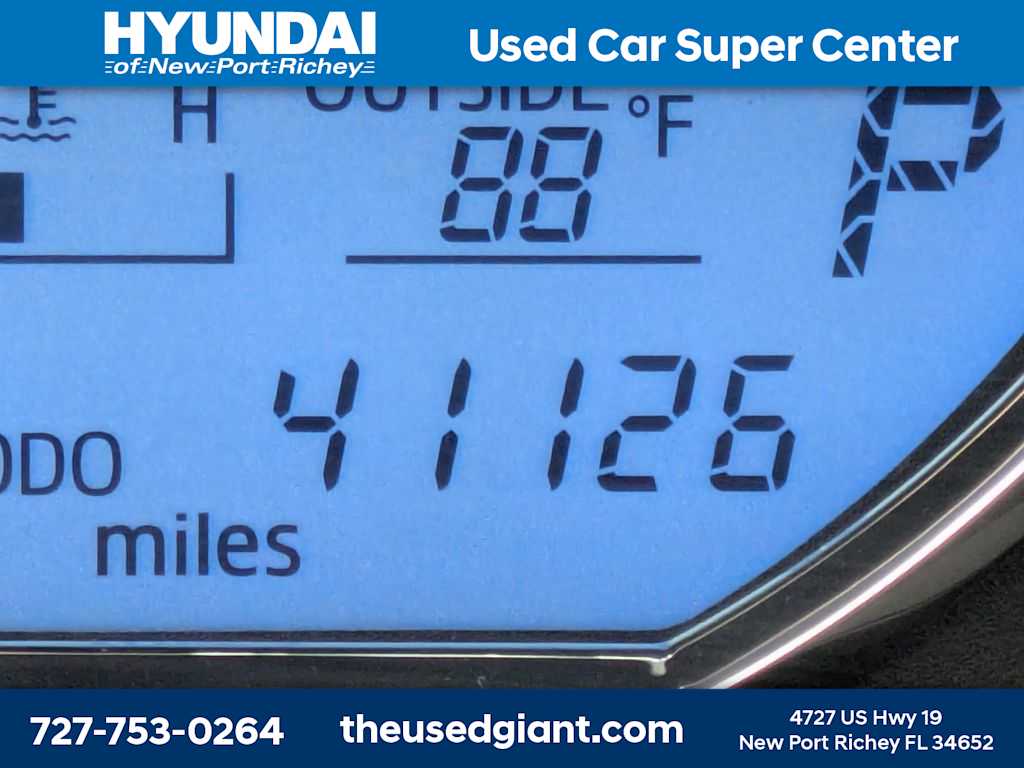 Thumbnail: 2015 Toyota Corolla - 27