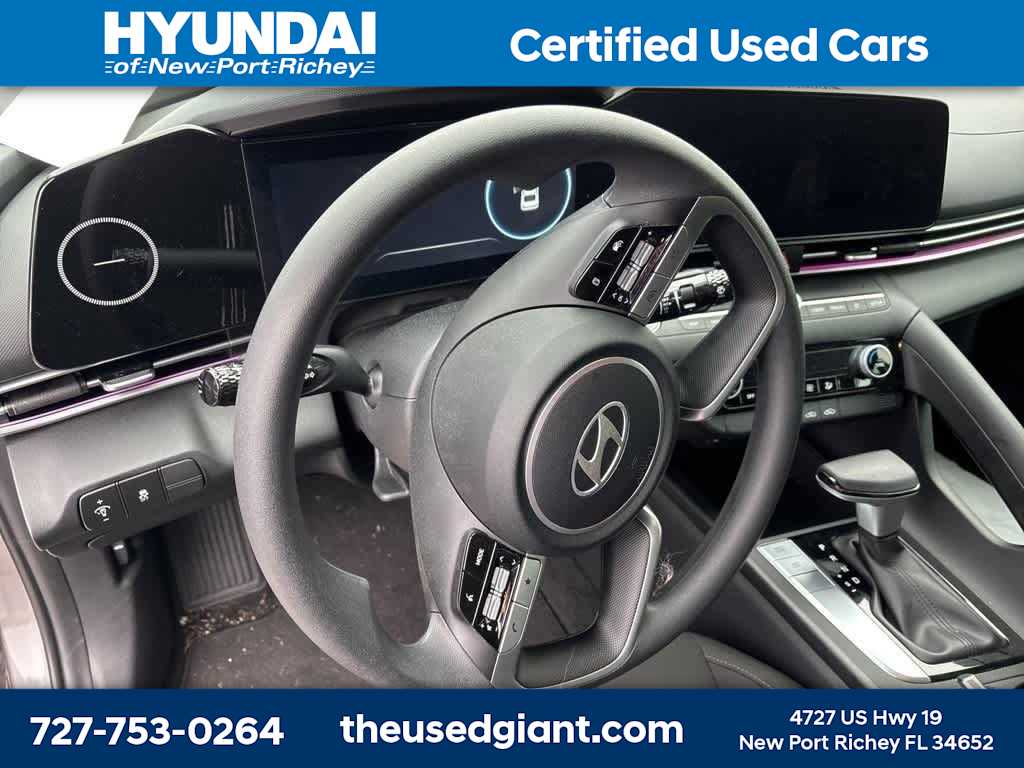 Thumbnail: 2024 Hyundai Elantra - 10