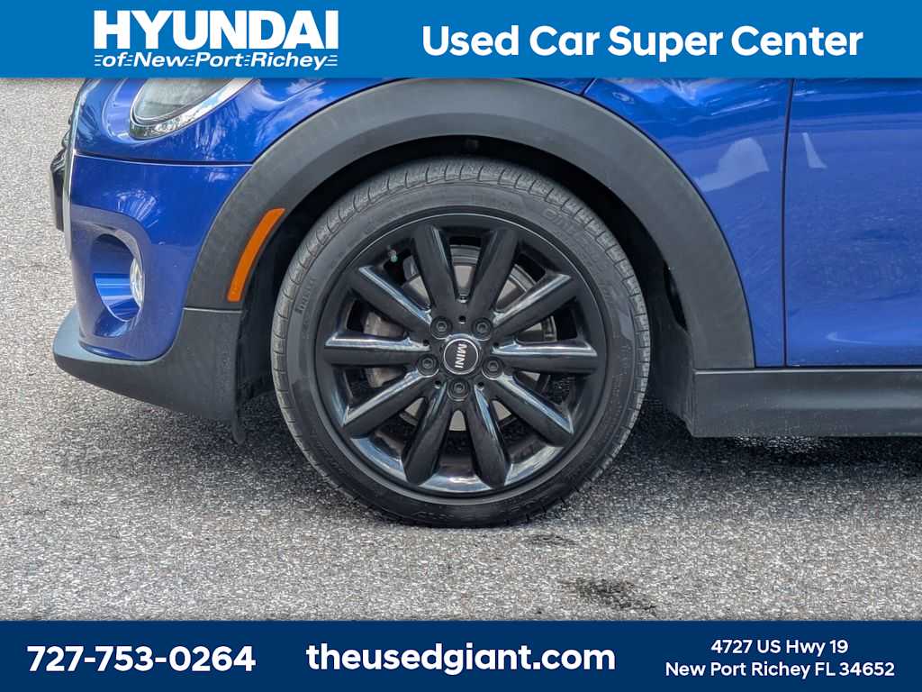 Thumbnail: 2020 MINI Cooper Hardtop - 10