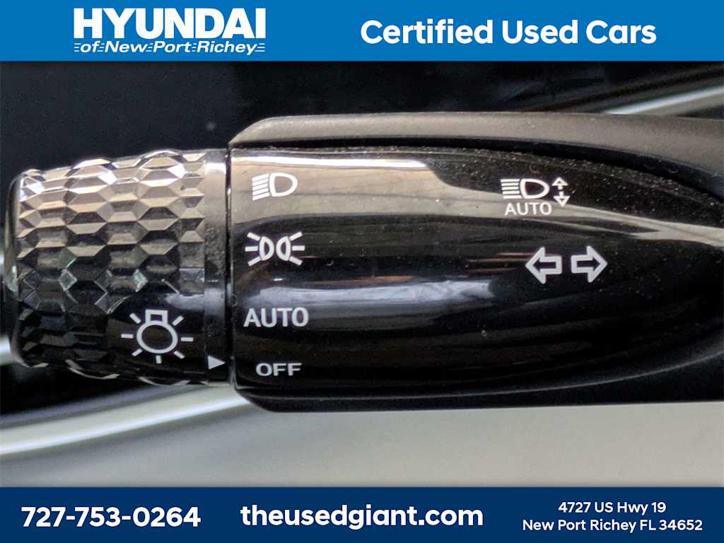 Thumbnail: 2022 Hyundai Elantra - 32