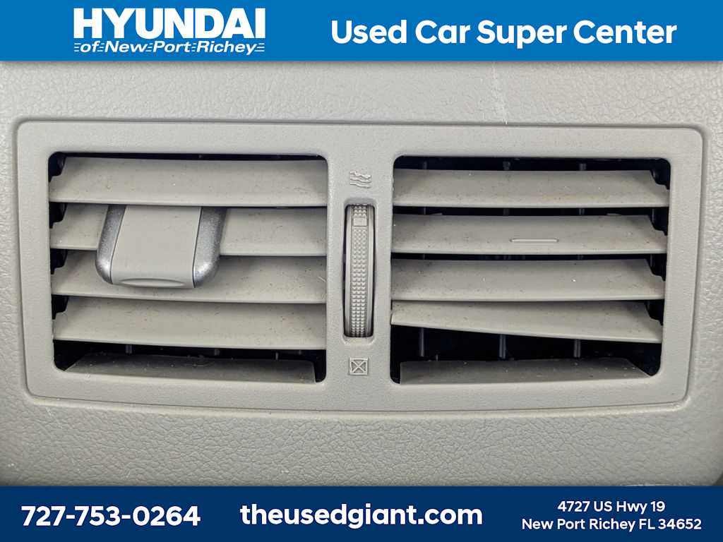Thumbnail: 2011 Toyota Camry - 15
