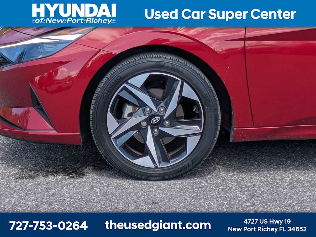 Thumbnail: 2023 Hyundai Elantra - 10
