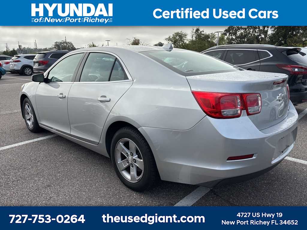 Thumbnail: 2013 Chevrolet Malibu - 2