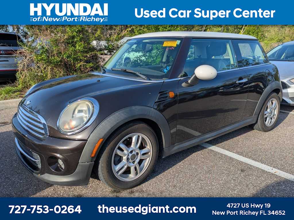 2013 MINI Cooper Hardtop  -
                  New Port Richey, FL