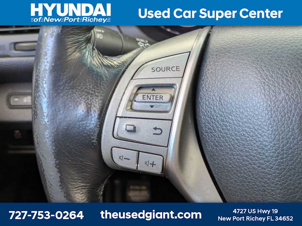 Thumbnail: 2013 Nissan Altima - 30