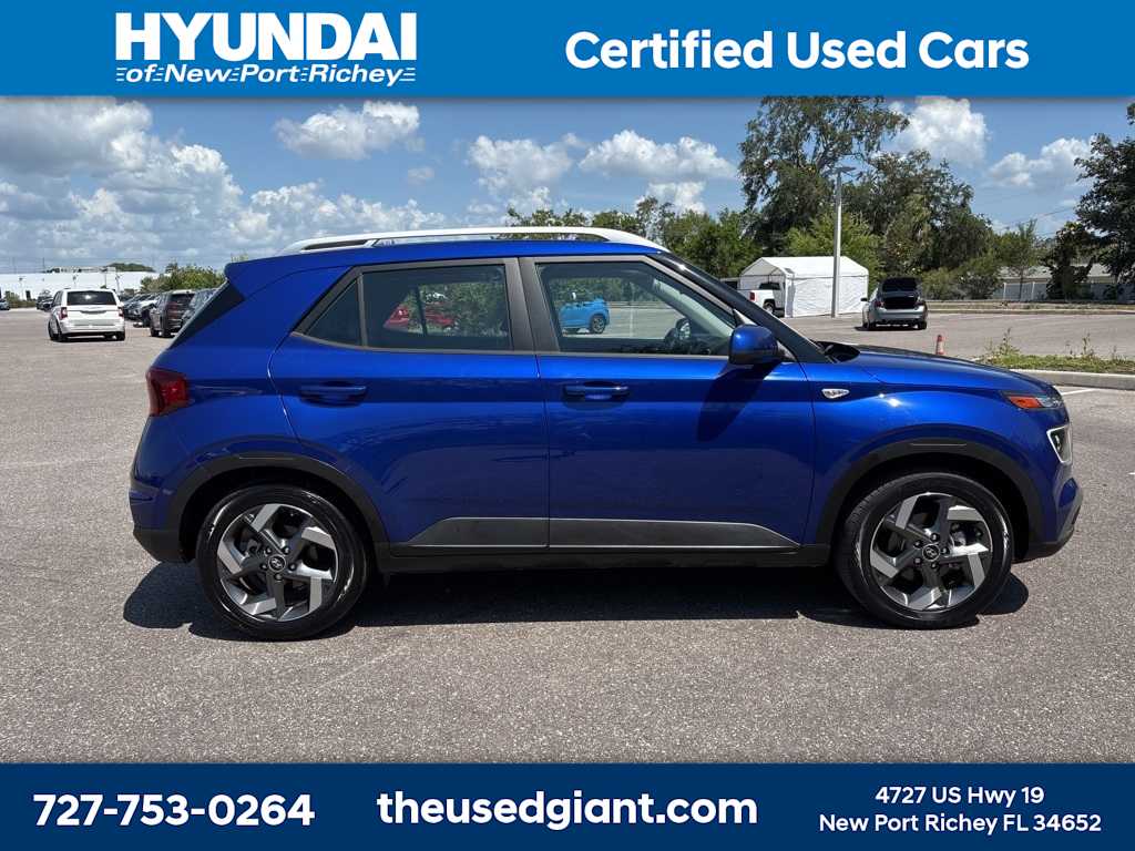 2022 Hyundai Venue Limited 6
