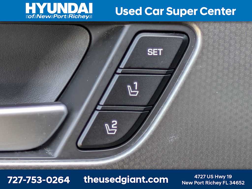 Thumbnail: 2015 Hyundai Sonata - 23
