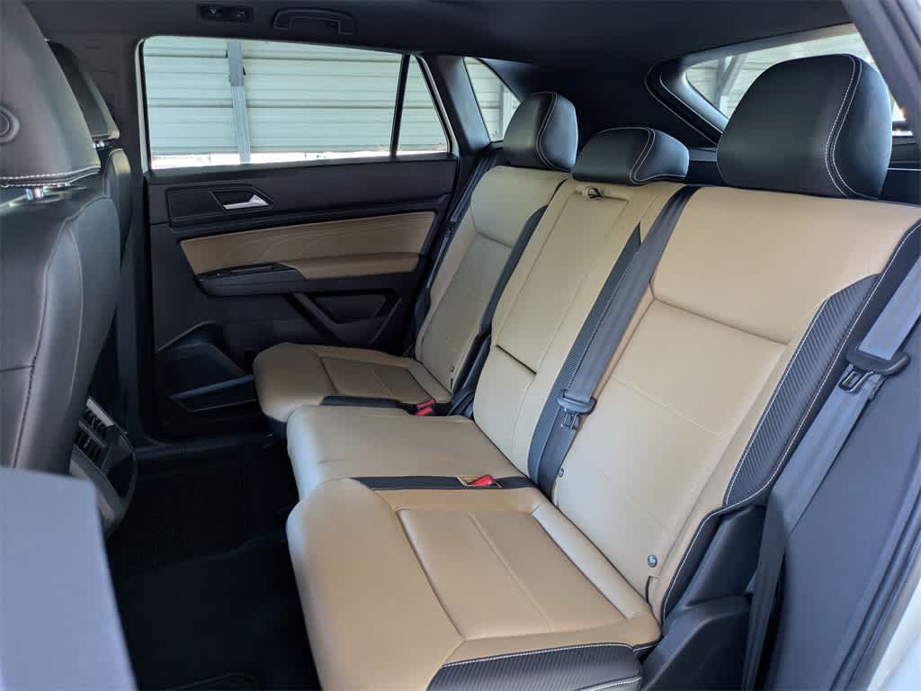 Thumbnail: 2023 Volkswagen Atlas - 17