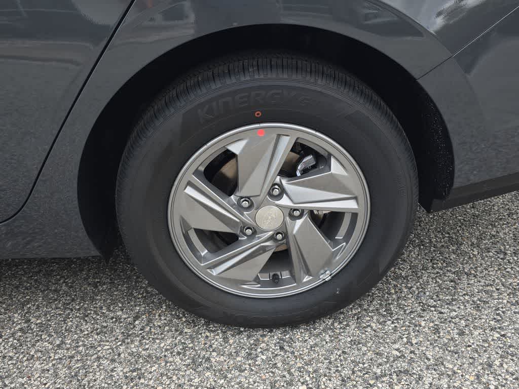 Thumbnail: 2026 Hyundai Elantra - 14