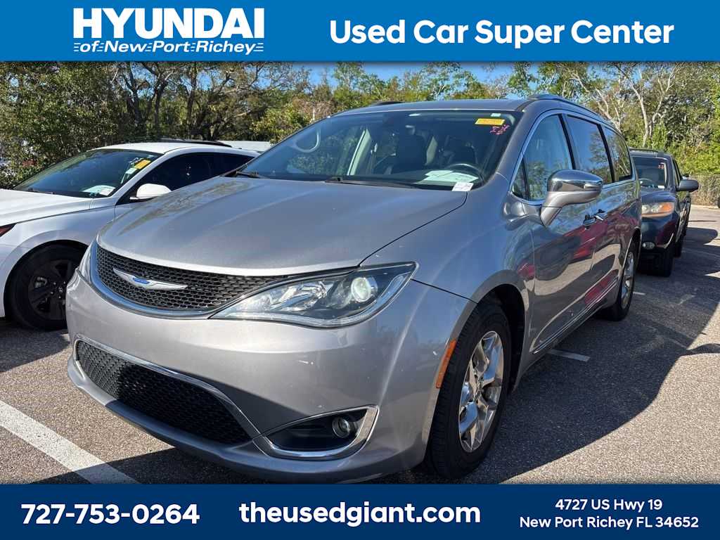 2018 Chrysler Pacifica Limited -
                  New Port Richey, FL