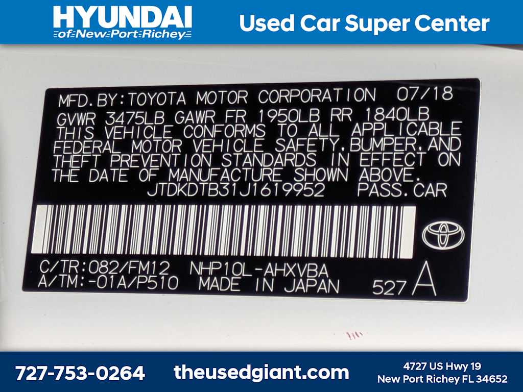 Thumbnail: 2018 Toyota Prius c - 32