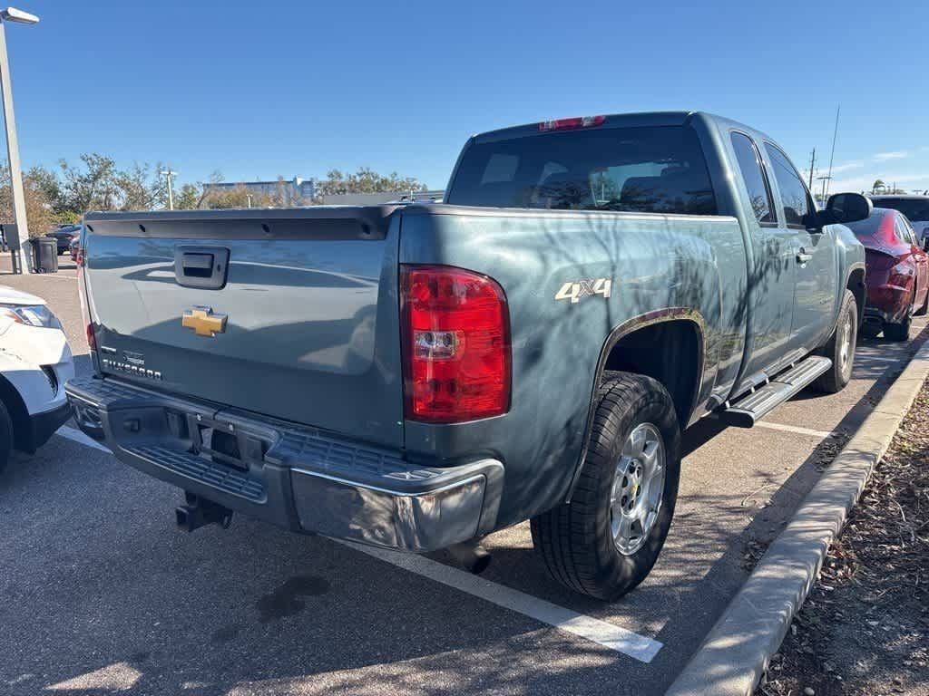 Thumbnail: 2010 Chevrolet Silverado 1500 - 3