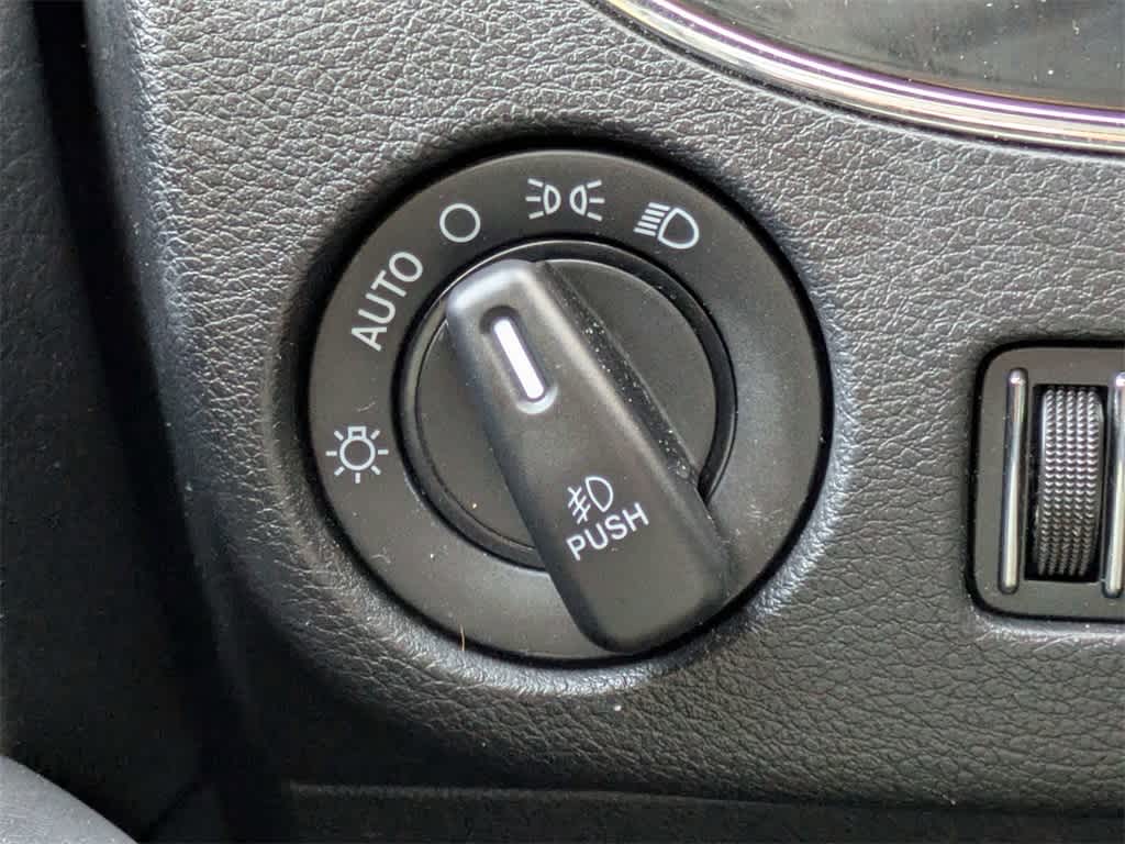 Thumbnail: 2015 Dodge Grand Caravan - 27